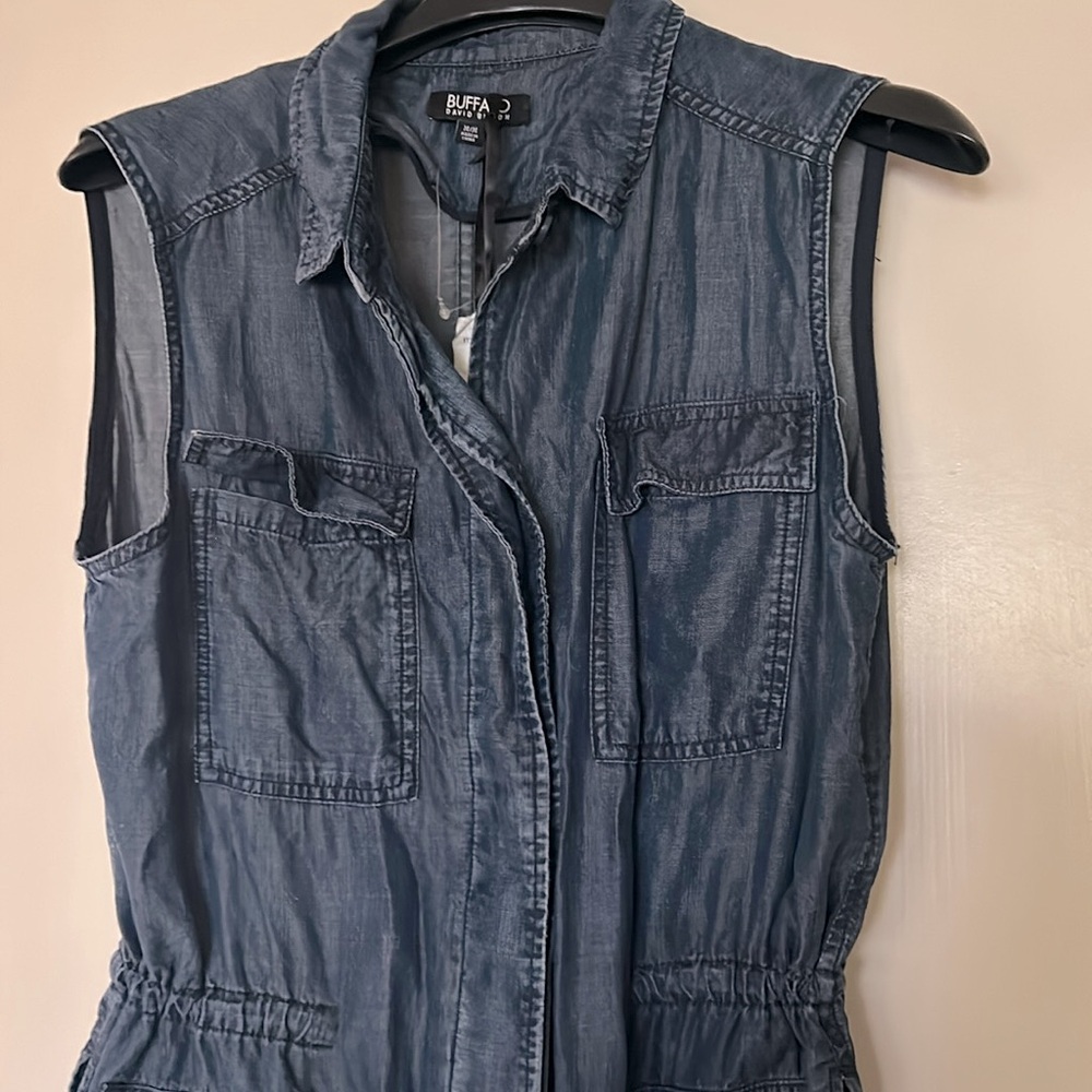 ❤️NWT.  Buffalo: David Bitton sleeveless, lightweight denim deep blue blouse.